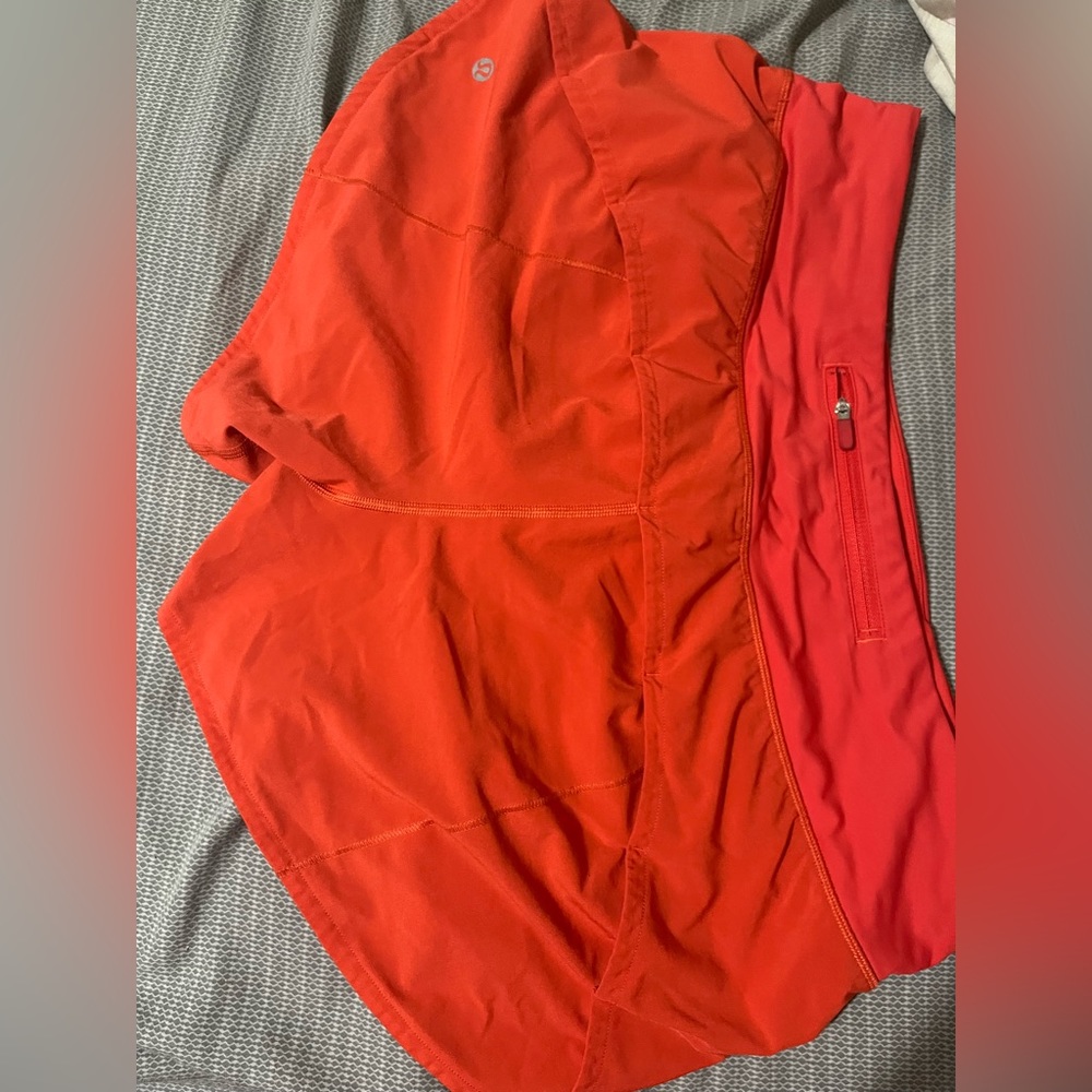 lululemon fire truck red 4inch size 10 speed ups